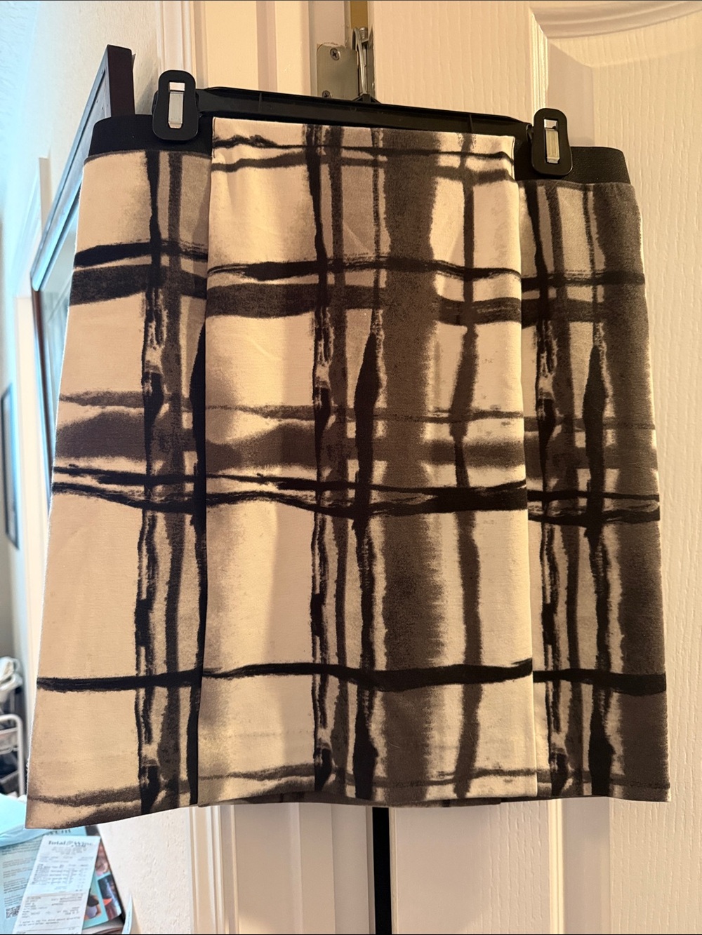 Simply Vera Vera Wang Black and Cream Abstract Plaid A-Line Skirt